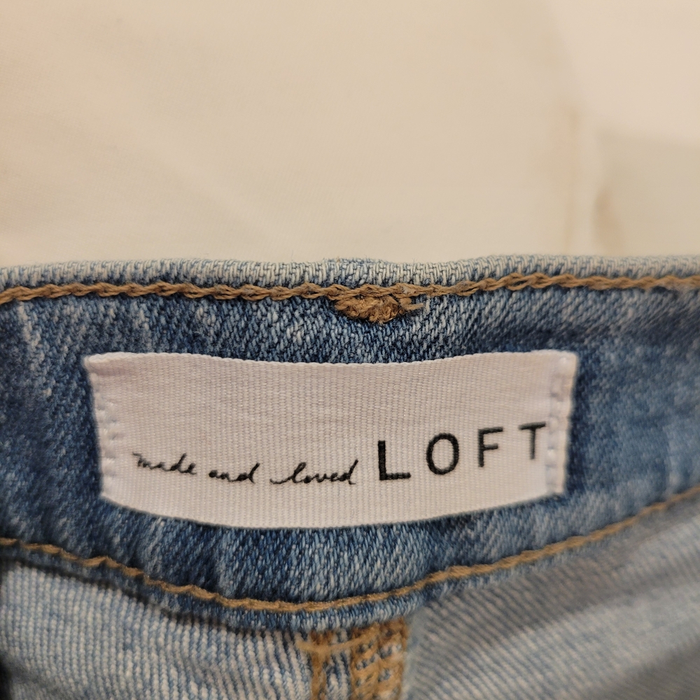 LOFT High Waist Kick Crop Jeans in Light Wash - Size 28/6 - Picture 5 of 9